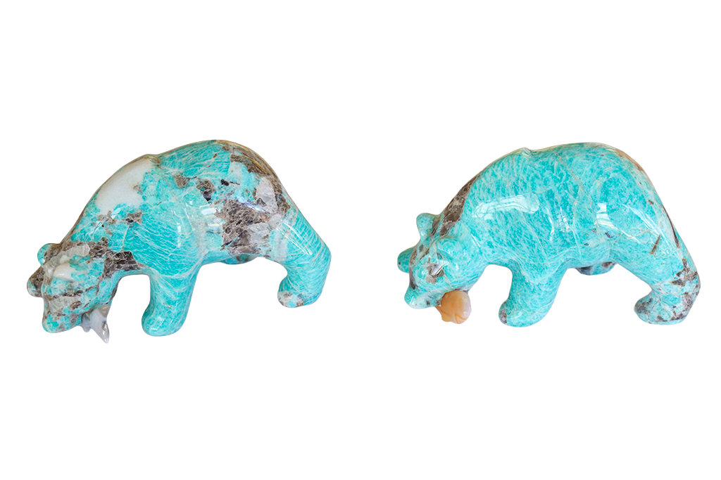 Amazonite Natural Hand-carved Bear Eating Fish gemstones from Madagascar. Madagascar Minerals. Mineral Resources Madagascar