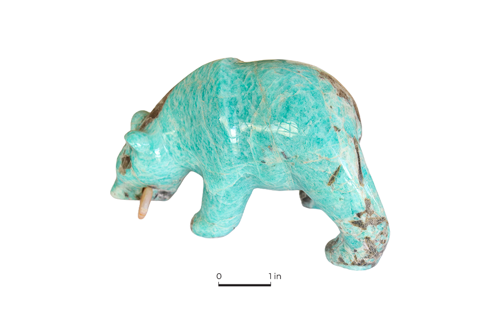 Amazonite Natural Hand-carved Bear Eating Fish gemstones from Madagascar. Madagascar Minerals. Mineral Resources Madagascar