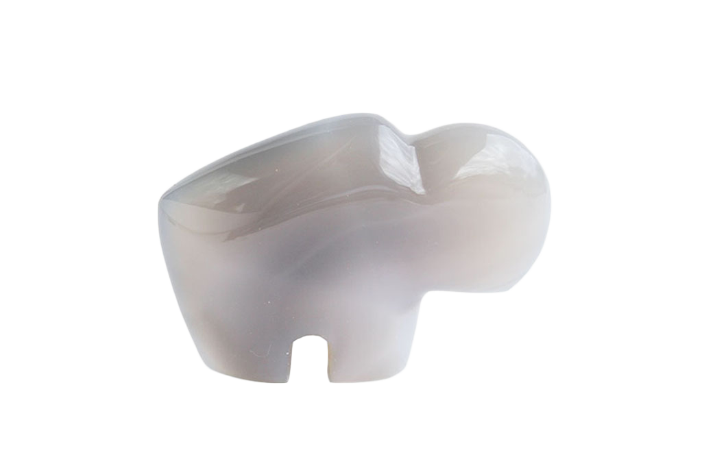 Agate Natural Hand-carved buffalo gemstones from Madagascar. Madagascar Minerals. Mineral Resources Madagascar